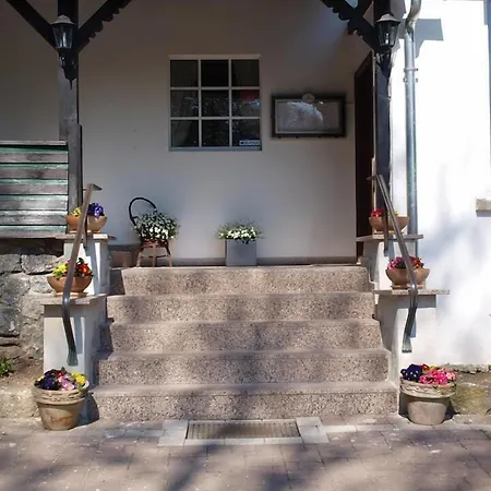 Der Watzenhof Szálloda 3*